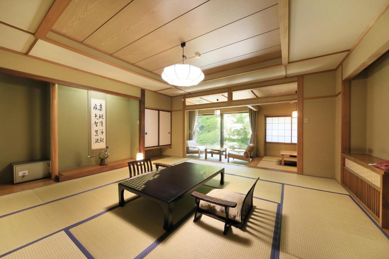 Hotel Shouhakutei Azumaso Tendo Esterno foto